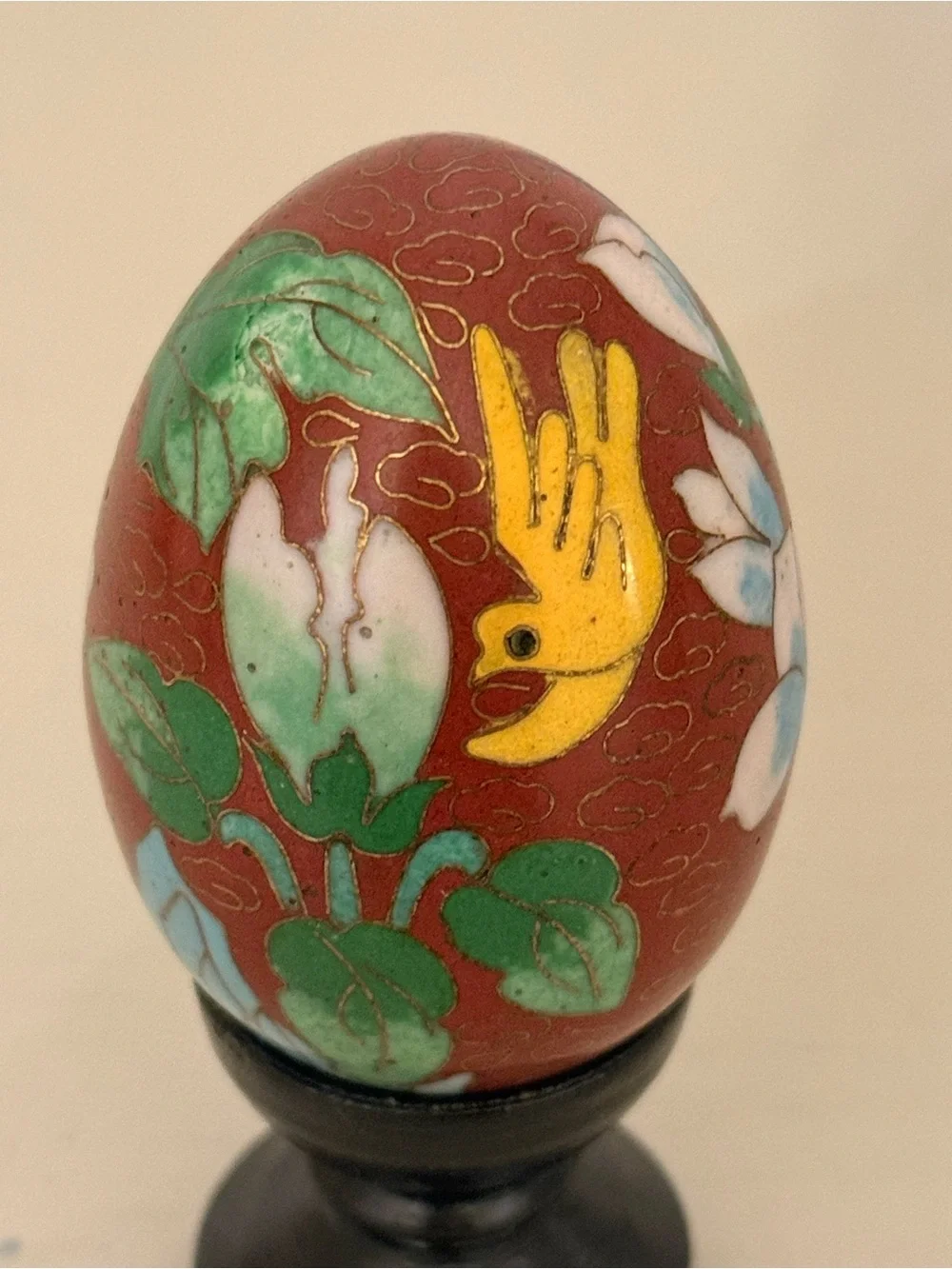 Source Unknown background blooming collectibles